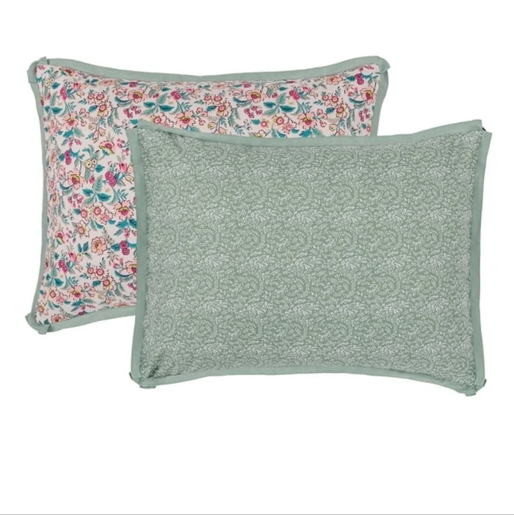 (6) Vera Bradley Heart Floral  3piece  Comforter Set